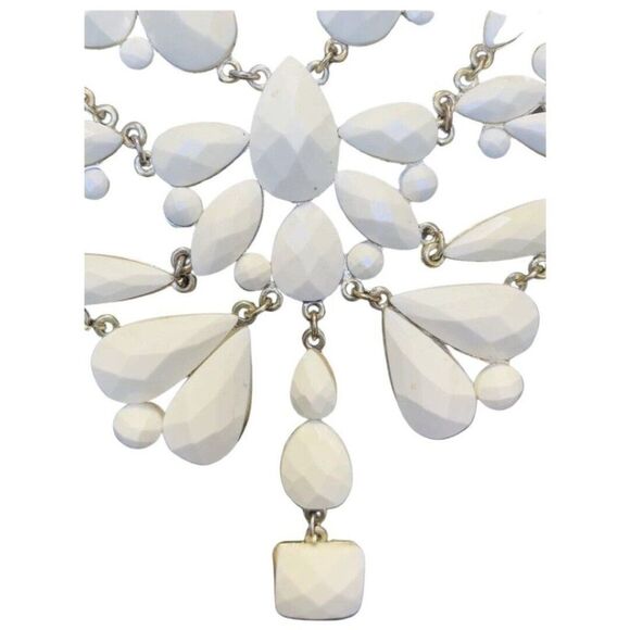 Vintage Off White Floral Imagery Collar Bold Runway Fancy Statement Necklace 26” - Picture 3 of 7